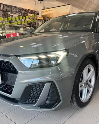 Audi A1 SPB 30 TFSI S tronic line edition UNICOPRO