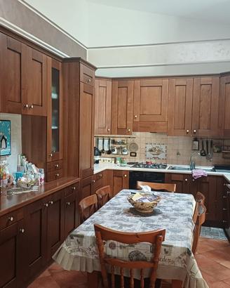 Cucina in legno su misura - Torino