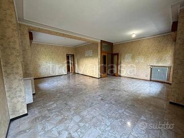 Appartamento di 120 m² con 4 locali a Castelnuovo 