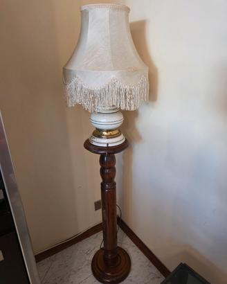 Lampada da terra vintage stile classico