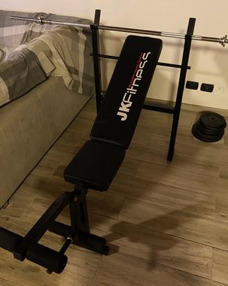 Panca JK Fitness con bilancere e pesi