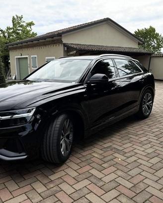 AUDI Q8 45 TDI QUATTRO TIPTRONIC SPORT S LINE
