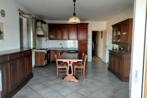 Casa bifamiliare completamente indipendente