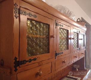 Mobile Soggiorno Rustico. Cristalliera.