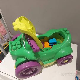 Cavalcabile bimbo con portablocchi + mattoncini