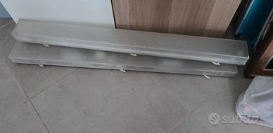 due plafoniere a neon 