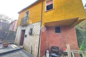 CASA INDIPENDENTE A SAN MARTINO VALLE CAUDINA