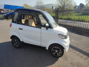 Macchinetta elettrica per anziani