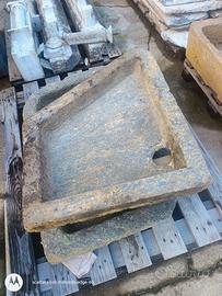 . VASCHE TTA in PIETR A 