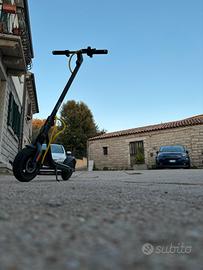 monopattino elettrico ninebot f2 pro