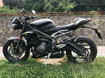 Triumph Street Triple RS