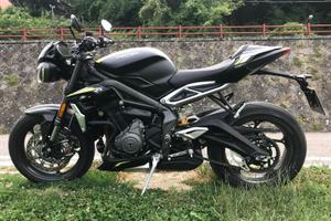 Triumph Street Triple RS