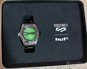 Seiko 5 HUF limited editon