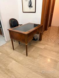 Set Studio Luigi XVI Scrivania e poltroncina