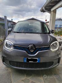 Twingo E-Tech Elettrica Intens MY21 – Immacolata,