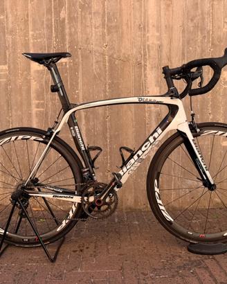 Bianchi oltre XR2 campagnolo eps super record 2x11