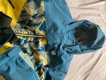 Completo giacca e pantaloni sci