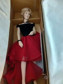 Bambola di Porcellana 14" DIANA IN SPAIN DOLL MIB