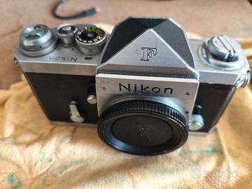 Nikon F Chrome con Pentaprisma