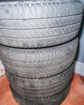 Pneumatici Michelin 215/65 R 16 C