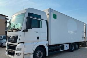 Autotreno frigo Man TGX 26.480 e Biga Omar