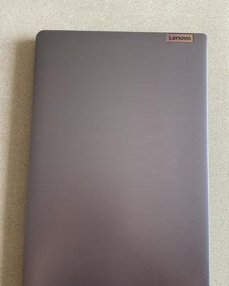 Lenovo Ideapad 3 con garanzia estendibile e fattur