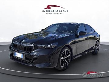 BMW 520 Serie 5 d 48V xdrive MSport Pro auto