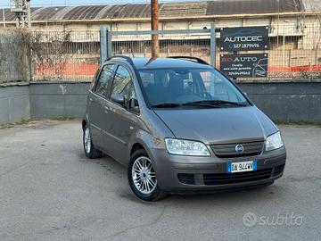 Fiat Idea 1.4 16V Black Motion