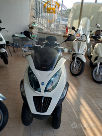 Piaggio MP3