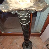 colonna in legno di rovere