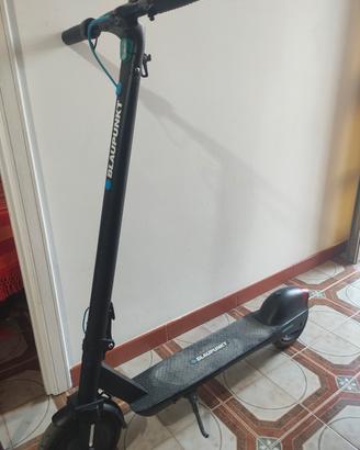monopattino elettrico  blaupunkt 