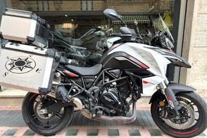 BENELLI TRK 702 abs E5