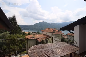 Attico / Mansarda di 125 m² con 5 locali e box aut