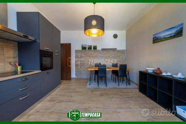 3 LOCALI COMPLETAMENTE RISTRUTTURATO !!!