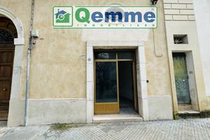 LOCALE COMMERCIALE NEL CUORE DI SAN CESARIO DI LEC