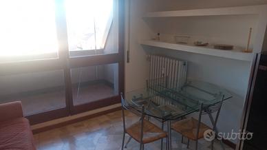 Mansarda con tre locali in centro