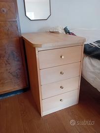 Cassettiera in legno chiaro con 4 cassetti - Stile