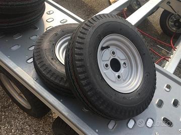 Ruota completa con pneumatico 4.00/4.80 R8