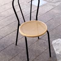 Sedie stile Thonet nere con seduta in paglia di Vi