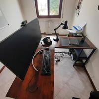 Scrivanie e sedie da ufficio (anche singoli pezzi)