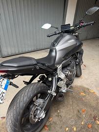 YAMAHA MT-07