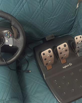 Volante e pedaliera trust g920