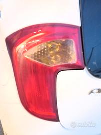 Fanale posteriore sx Kia Picanto anno 2012