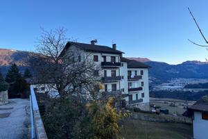 Appartamento stenico con vista