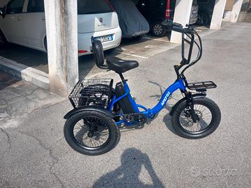 triciclo pedalata assistita Apefox rh30 