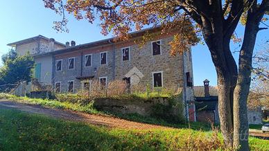 CASA SEMINDIPENDENTE A TOANO