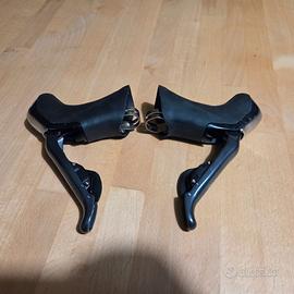 coppia leve Shimano  ST-R785