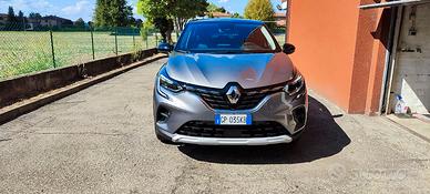 Renault Captur 100CVGpl Techno Fast Track