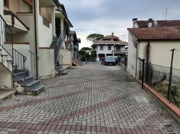 Immobile in asta di 100 m² con 3 locali e box auto