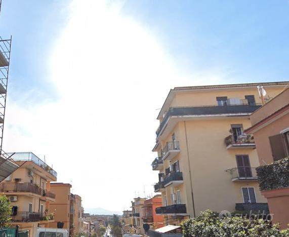 Ponte mammolo quadrilocale con balcone